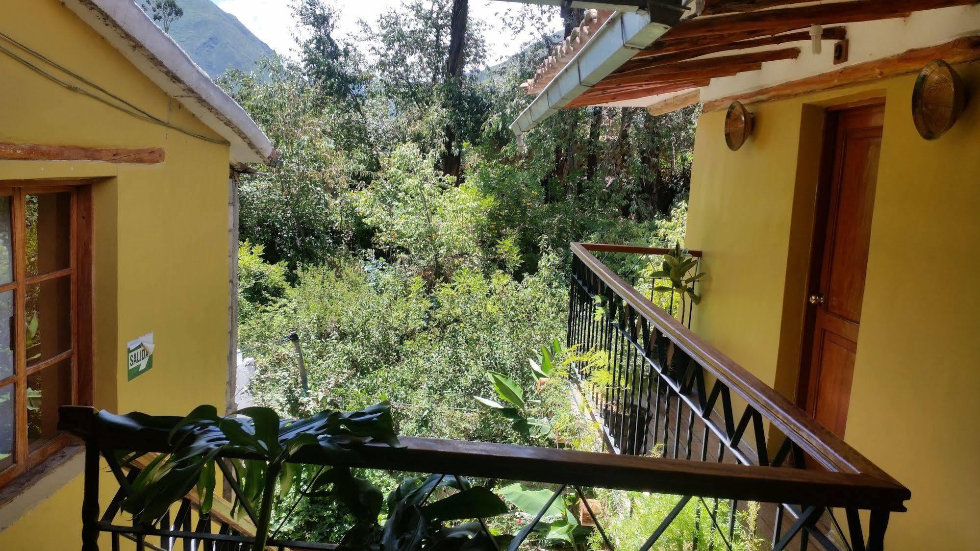 Wayras Hostal Ollantaytambo Esterno foto
